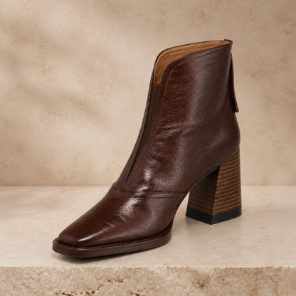 ankle boots — Dark brown leather ankle boot square toe seam and block heel detail — view 5