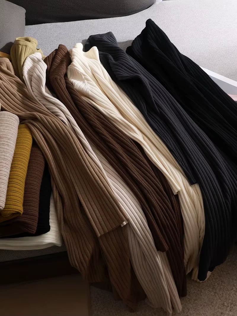 Midi jumper dress — A selection of women's O neck cotton blend knit dresses in various colours — view 17 — view 22