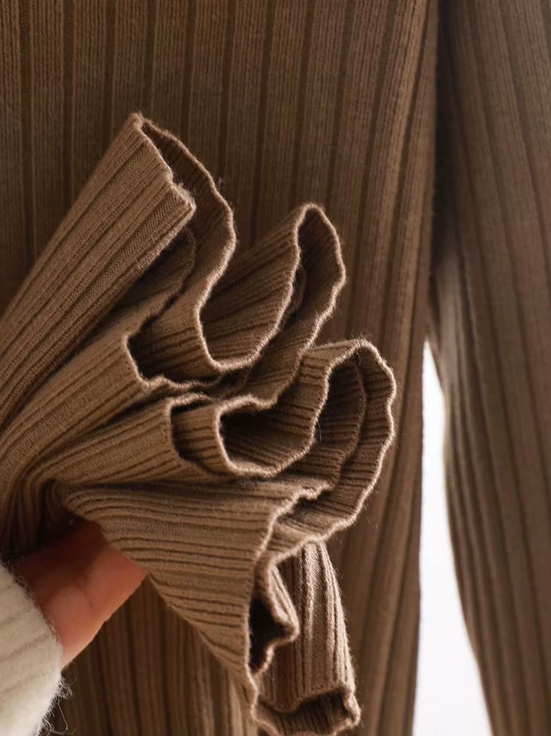 Brown ribbed knit fabric with ruffled sleeve detail, close up view of a women's midi jumper dress — 32 — view 37