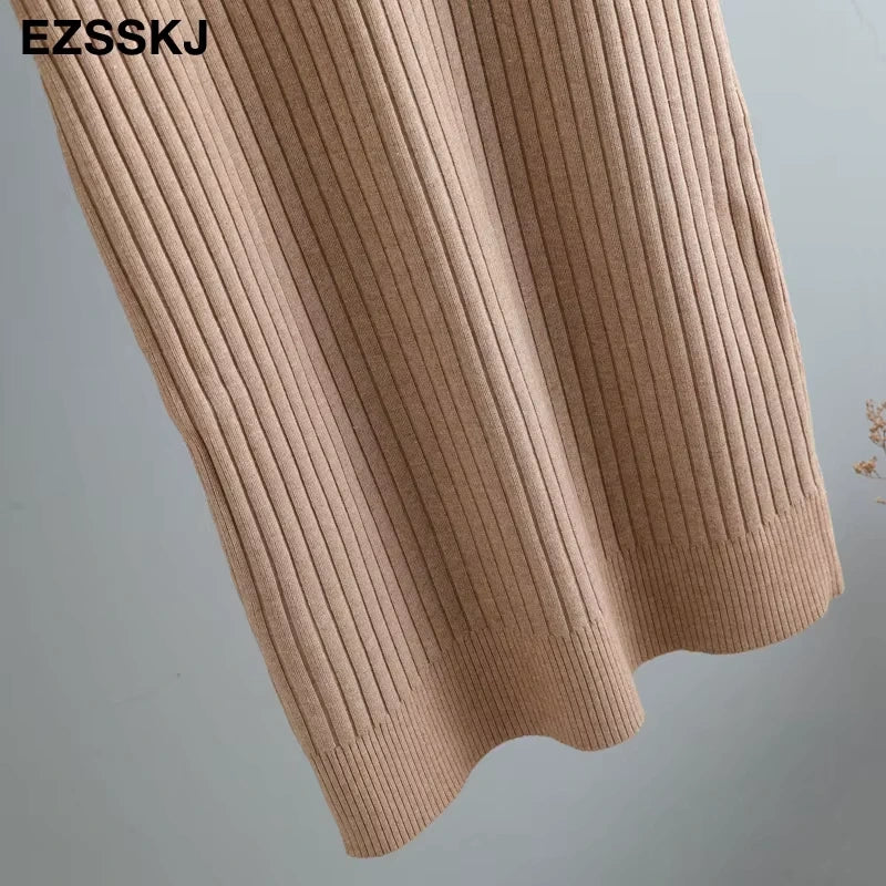 Beige straight knit midi jumper dress with ribbed texture, close up view — 28 — view 33