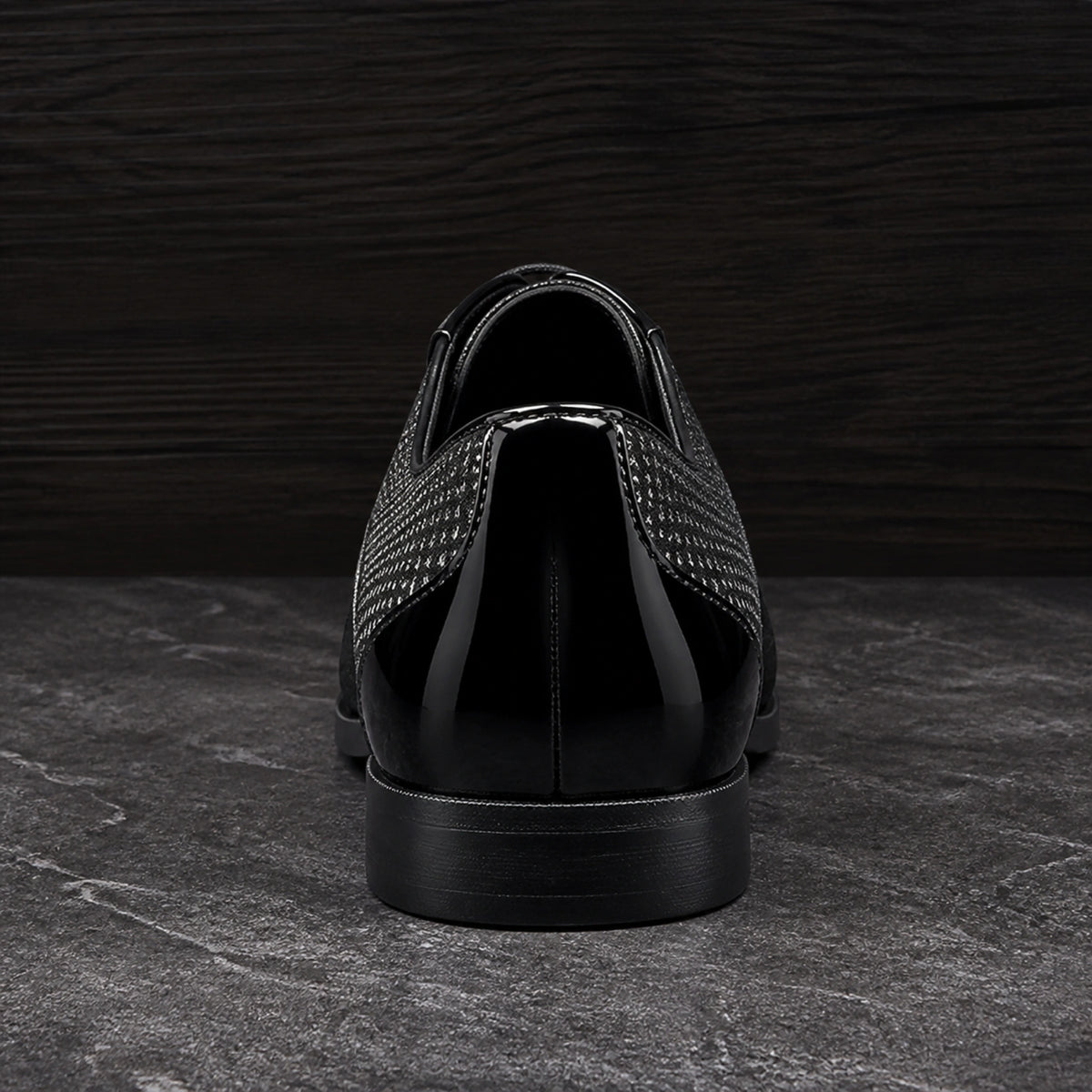 oxford shoes — Black textured Oxford shoe direct rear view — view 5