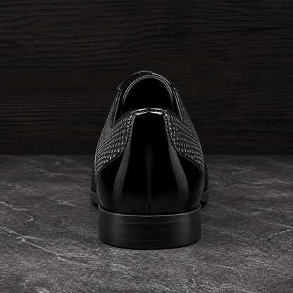 oxford shoes — Black textured Oxford shoe direct rear view — view 5